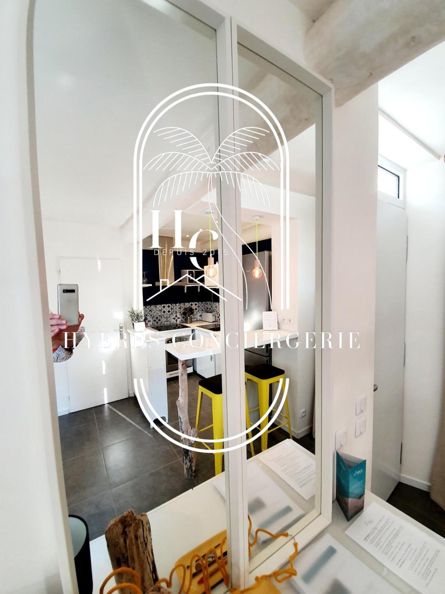 Apartment Petit Moulin-t3 Giens-clim-parking